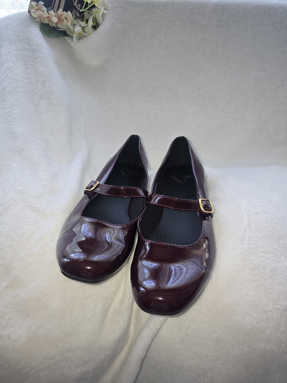 Mary Jane Patent Leather Flats in Deep Wine